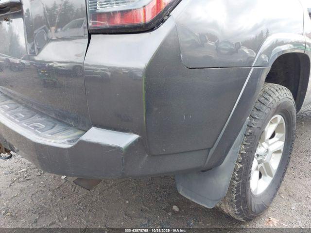 Toyota 4Runner Sr5 Premium Image 16