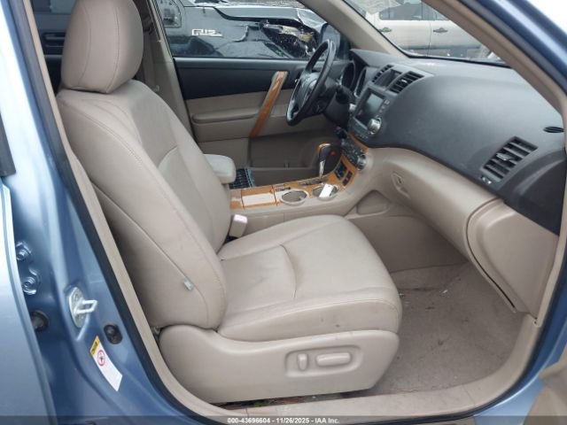 Toyota Highlander Limited V6 Image 17