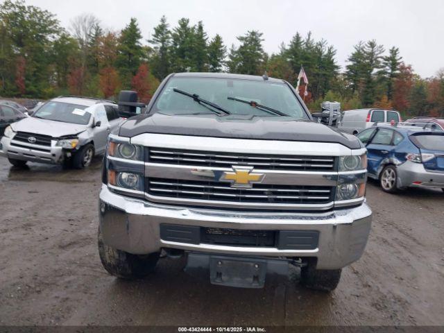Chevrolet Silverado 2500 Wt Image 14
