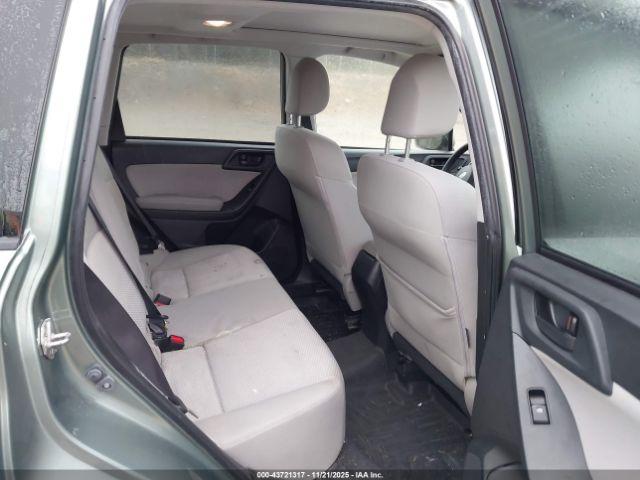 Subaru Forester 2.5i Premium Image 8