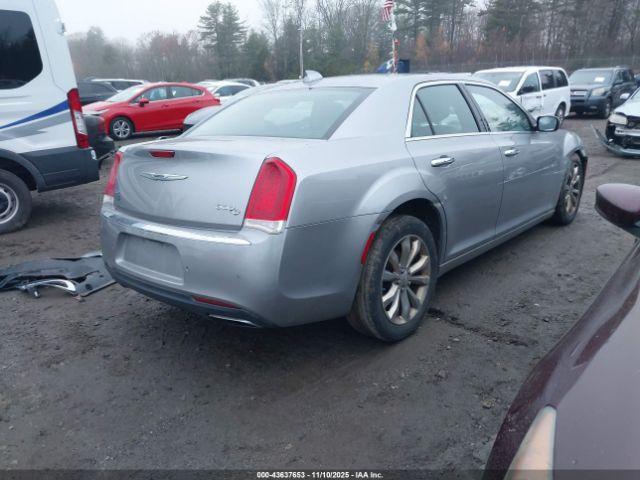 Chrysler 300c Awd Image 17