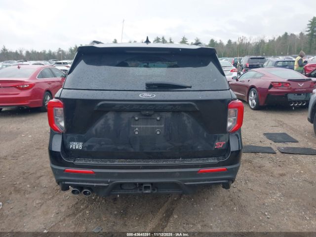 Ford Explorer St Image 10