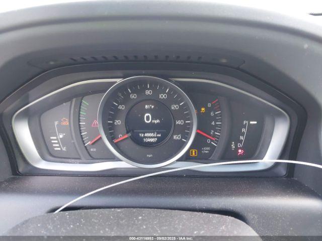 Volvo XC60 Inscription Image 13