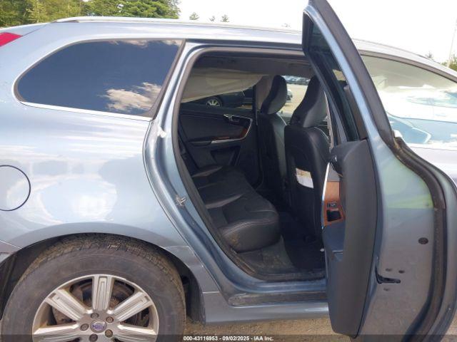 Volvo XC60 Inscription Image 14