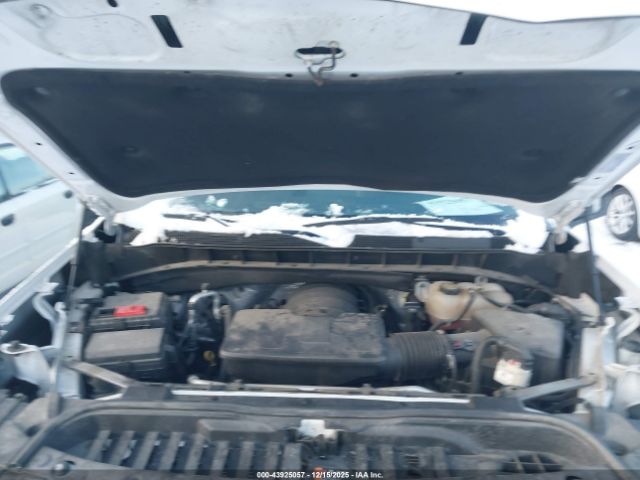 Chevrolet Silverado 1500 4wd  Short Bed Rst Image 11