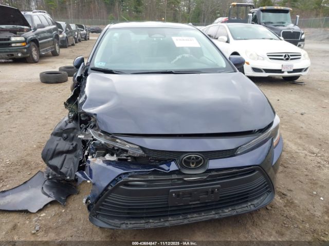 Toyota Corolla Le Image 14