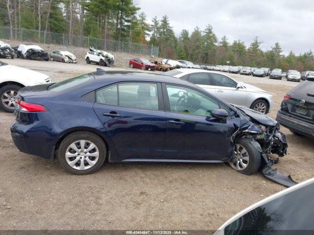 Toyota Corolla Le Image 17