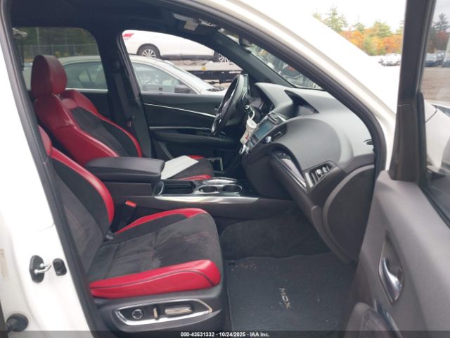 Acura MDX Tech   A-spec Pkgs Image 17