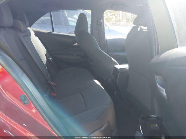 Toyota Corolla Se Image 13