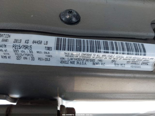 Jeep Wrangler Sport Image 2