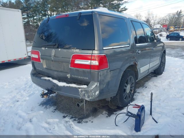 Lincoln Navigator Image 5