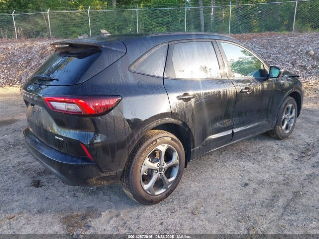 Ford Escape St-line Image 3