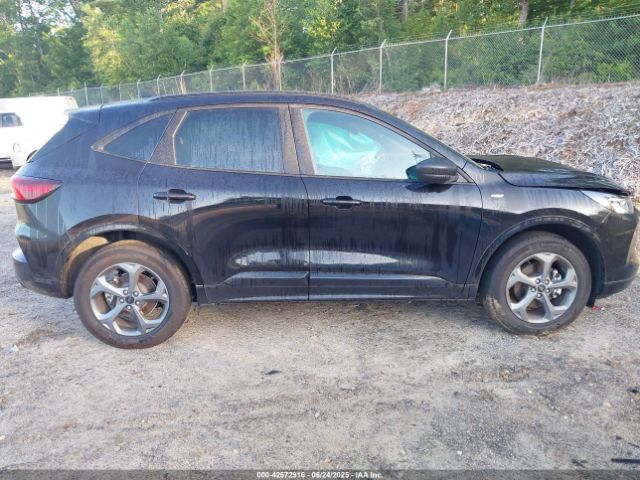 Ford Escape St-line Image 10