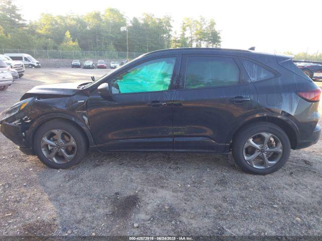 Ford Escape St-line Image 5