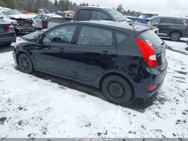 Hyundai ACCENT Gs Image 4