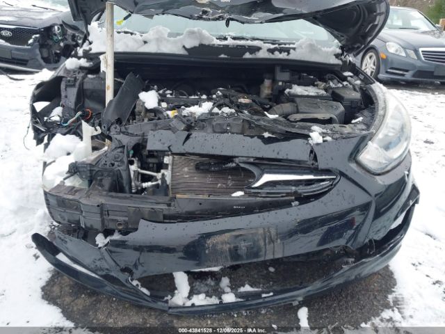 Hyundai ACCENT Gs Image 16