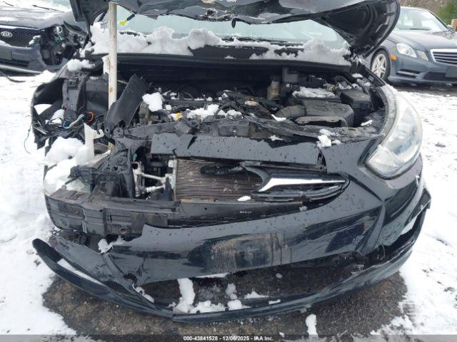 Hyundai ACCENT Gs Image 16