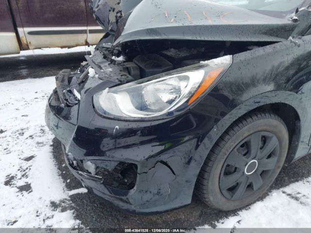 Hyundai ACCENT Gs Image 11