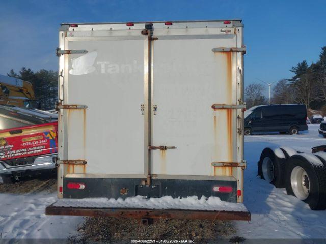 Chevrolet Express 3500 Image 9