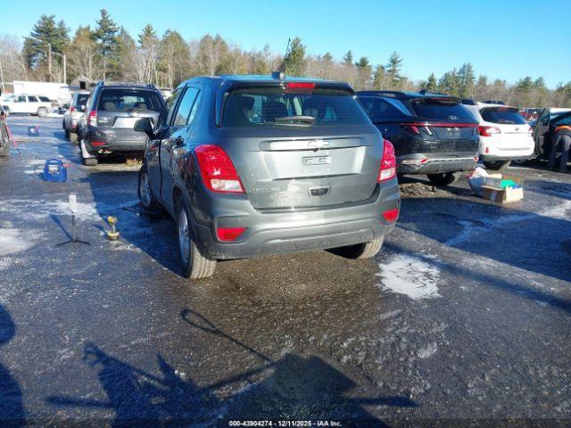 Chevrolet Trax Ls Image 2