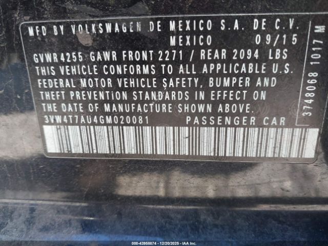 Volkswagen Golf S 4-door Image 2