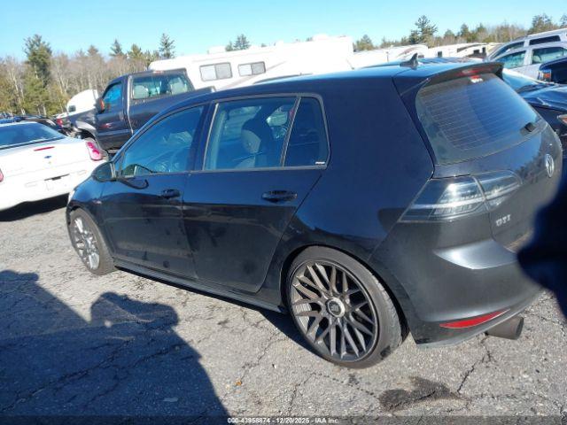 Volkswagen Golf S 4-door Image 15