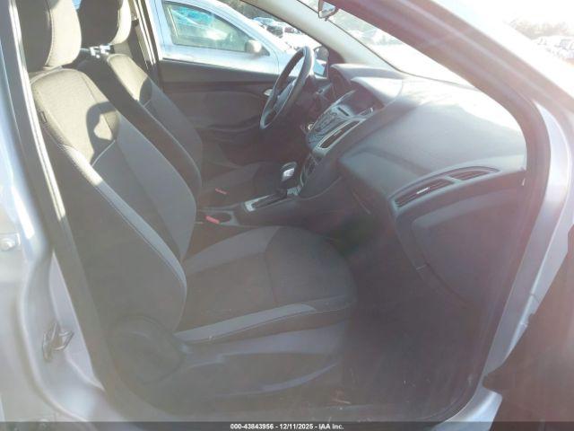 Ford Focus Se Image 9