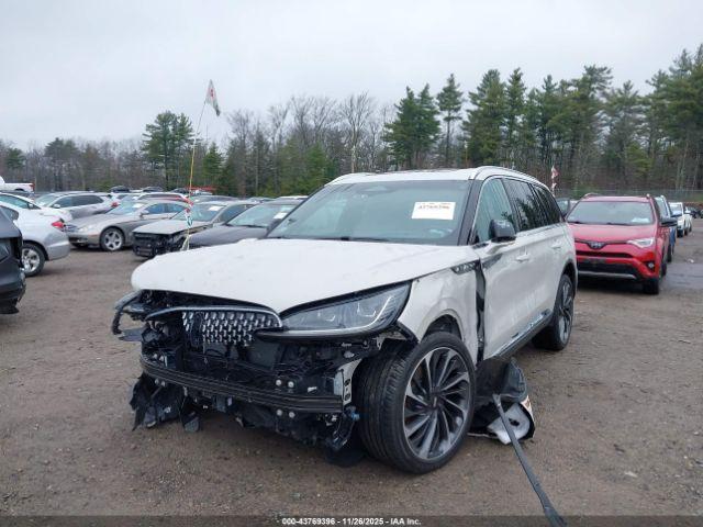 Lincoln Aviator Reserve Image 2