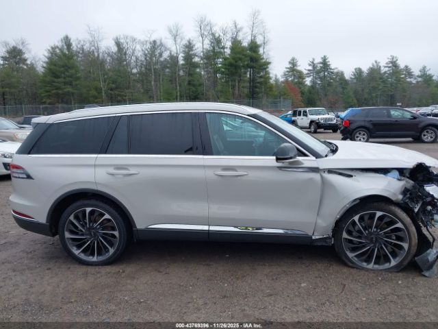 Lincoln Aviator Reserve Image 12