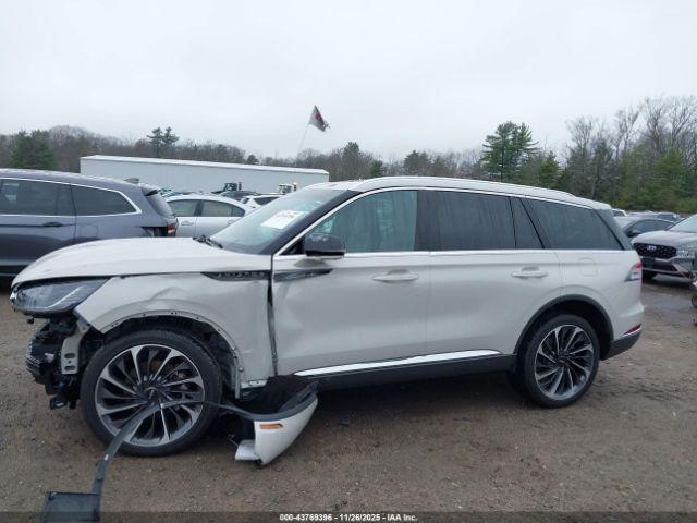 Lincoln Aviator Reserve Image 9