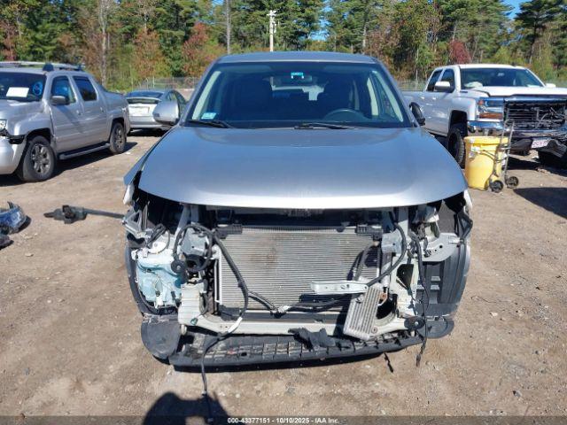 Mitsubishi Outlander Se Image 3