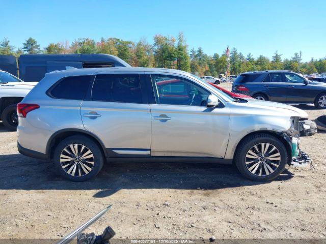 Mitsubishi Outlander Se Image 11