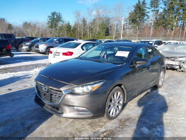 Mazda Mazda3 Touring Image 9