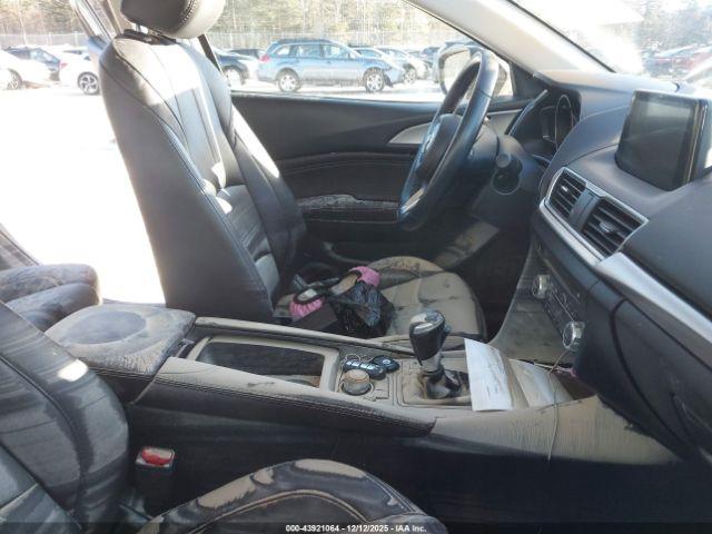 Mazda Mazda3 Touring Image 4