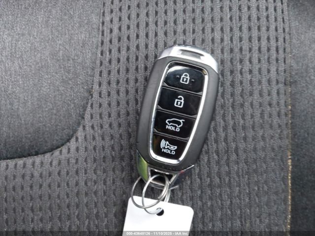 Hyundai SANTA FE Sel Plus Image 14