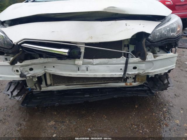 Subaru Impreza 2.0i Image 8