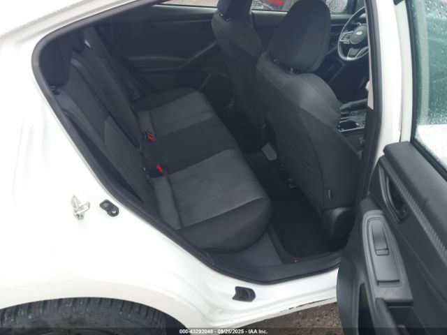 Subaru Impreza 2.0i Image 14