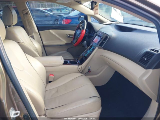 Toyota Venza Xle Image 5