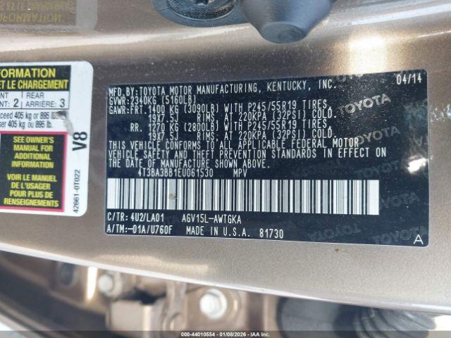 Toyota Venza Xle Image 8