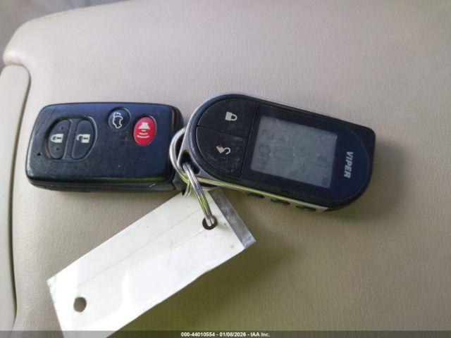 Toyota Venza Xle Image 13