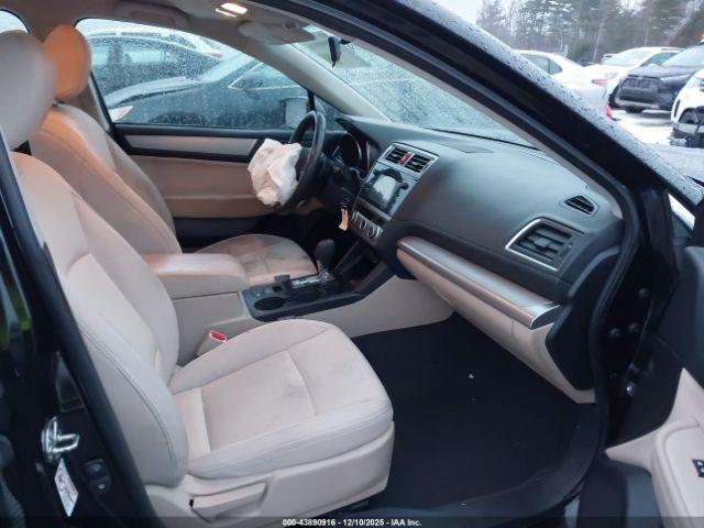 Subaru Legacy 2.5i Premium Image 3