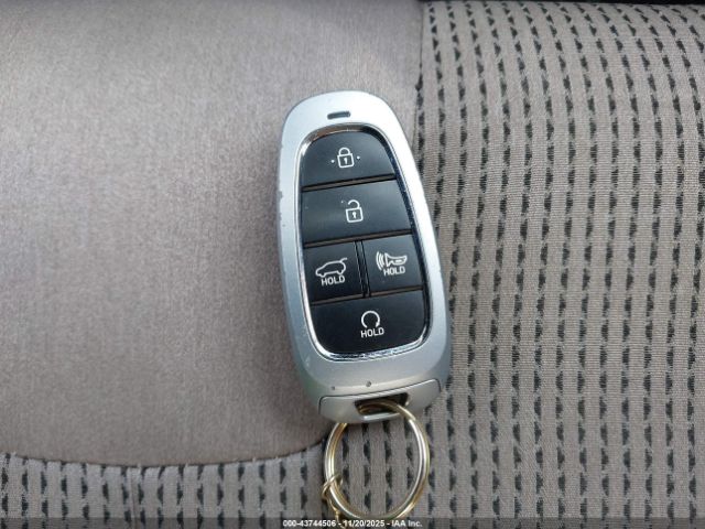 Hyundai SANTA FE Sel Image 16