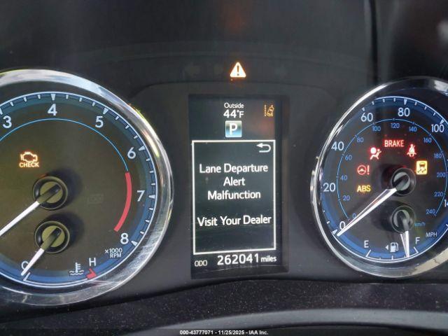 Toyota Corolla Se Image 3