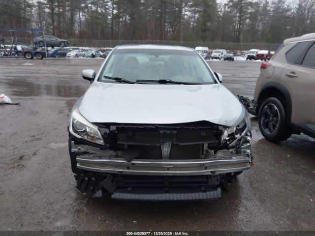 Subaru Legacy 2.5i Premium Image 16