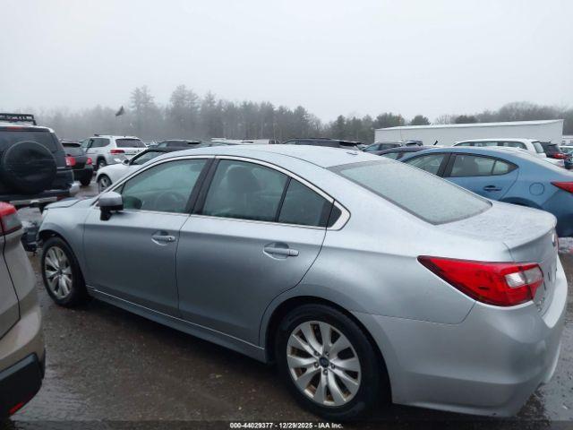 Subaru Legacy 2.5i Premium Image 2