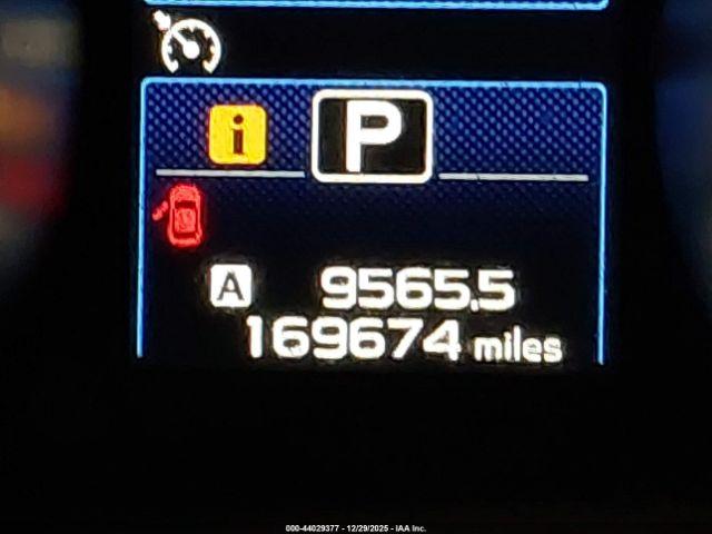 Subaru Legacy 2.5i Premium Image 13