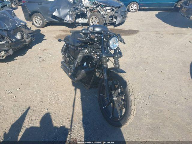 Salvage Harley-Davidson Xl883