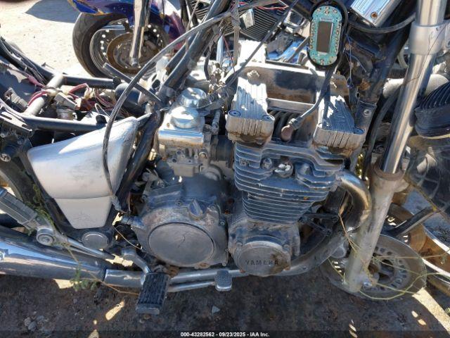 Yamaha Xj700 Image 10