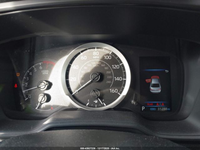 Toyota Corolla Le Image 6