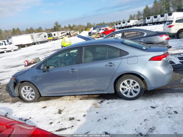 Toyota Corolla Le Image 16